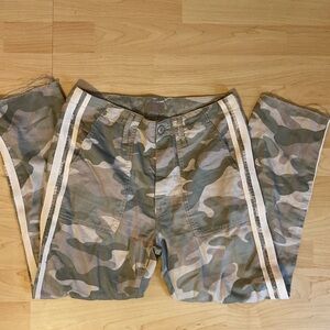 Mother Shaker Cut Fray Desert Pants - Size 26 -